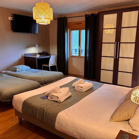 Hotel La Tour Des Lys 3*