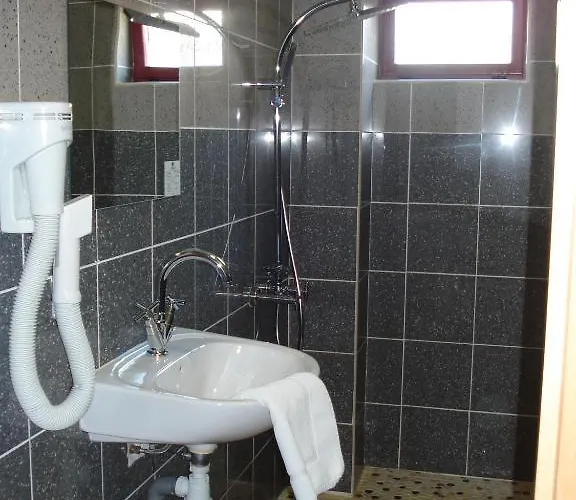 La Tour Des Lys Maubeuge