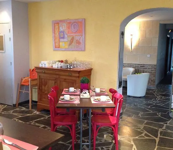 Hotel La Tour Des Lys